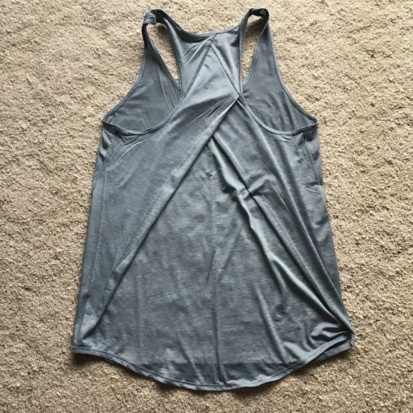 Lululemon Essential Tank *Pleated Blue Cast - Picture 2 of 5